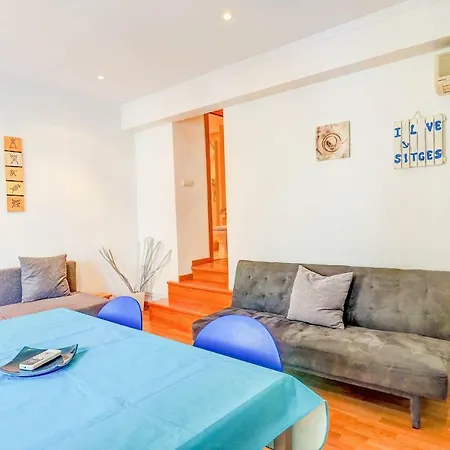 Aire By Hello Homes Daire Sitges